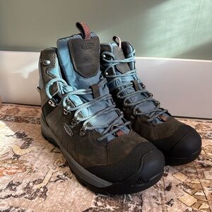 Keen Revel IV Magnet Polar Womens Sz 8 Insulated Waterproof Hiking Boots 1023629